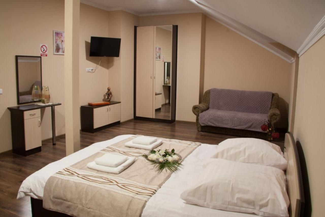 Hotel 7/24 Brovary Εξωτερικό φωτογραφία